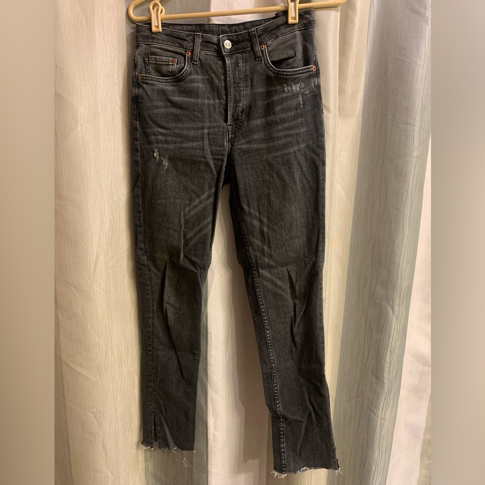 High waisted jeans